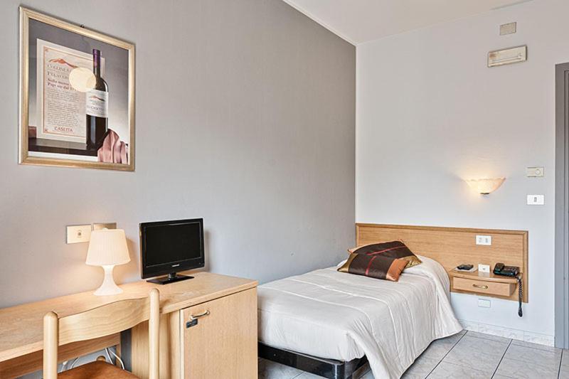 Hotel Celestino Piobesi Torinese Dış mekan fotoğraf